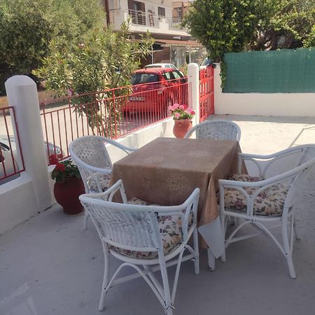 Beautiful Apartment Anais Near The Sea Hagia Triada Exterior foto